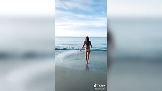 Sexy TikTok Girls: That jiggle on her butt and those thighs though #3