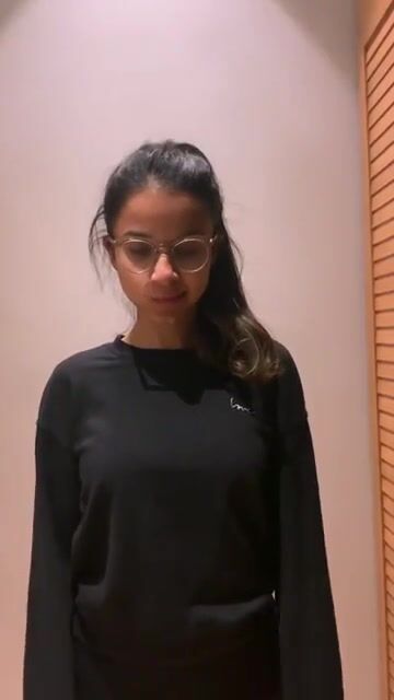 Can one be any more cuter or hotter?