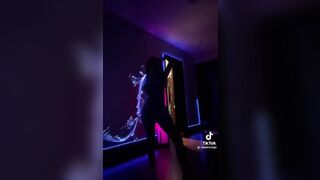 Sexy TikTok Girls: Ngl this is the coolest thing I've seen all week #2