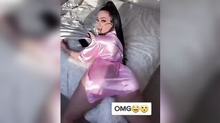Sexy TikTok Girls: Quite the thicc thot if I may say #1