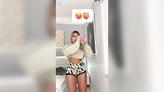 Sexy TikTok Girls: Thot throws it back! #1