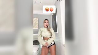 Sexy TikTok Girls: Thot throws it back! #2