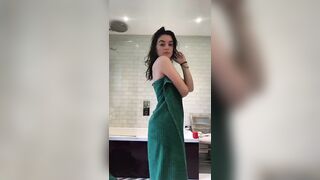 Sexy TikTok Girls: Bikini bouncing #4