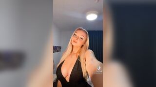 Sexy TikTok Girls: BigBoobs ♥️♥️ #4