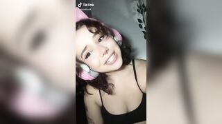 Sexy TikTok Girls: Cute tiddy grab #2