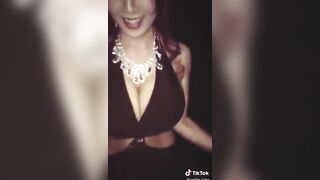 Sexy TikTok Girls: Fookin Huuge #3