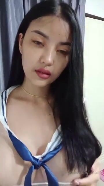 Neoy Yanisha sexy babe