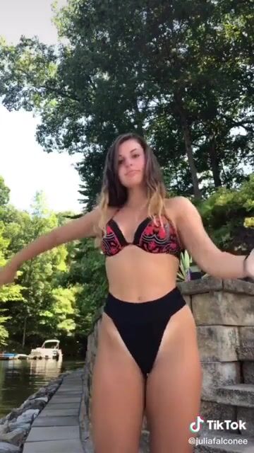 Julia’s Juicy Booty