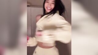 Sexy TikTok Girls: Who is this asian chick? #4