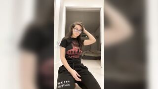 Sexy TikTok Girls: SSSniperWolf #2
