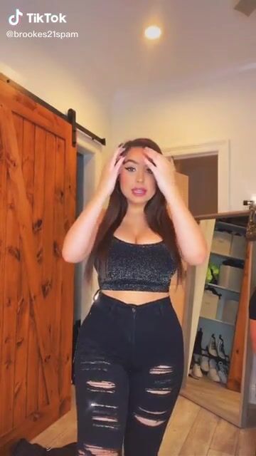 Big tits + big ass = perfect girl