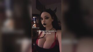 Sexy TikTok Girls: Big Tiddy Goth GF #1