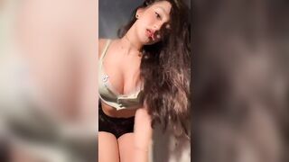 Who else wants to deposit in this jiggly bank