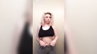 Sexy TikTok Girls: Who else loves underboob♥️? #2