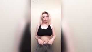 Sexy TikTok Girls: Who else loves underboob♥️? #3