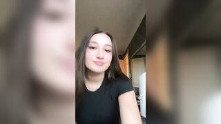 Sexy TikTok Girls: those pants omg #4