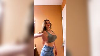 Sexy TikTok Girls: And last one of thise mfs bouncing LOL #3