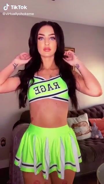 Who doesn’t like cheerleaders