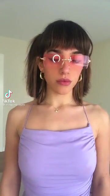 That dress fits her right