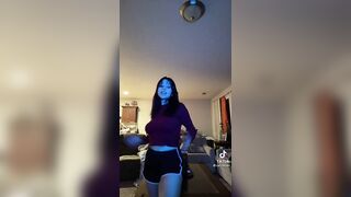 Sexy TikTok Girls: They pointy #4