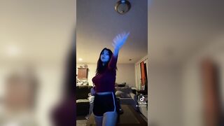 Sexy TikTok Girls: They pointy #3