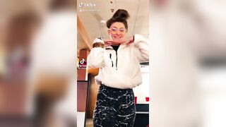 Sexy TikTok Girls: They say her ass is still wobbling #4