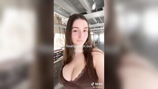 Sexy TikTok Girls: Big n bouncy #4