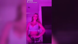 Sexy TikTok Girls: They sit so nicely #1