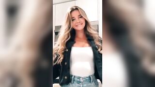 Sexy TikTok Girls: Anyone know her tiktok @ ? #4