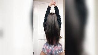 Sexy TikTok Girls: White girl twerk - slow mo #2