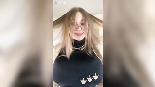 Sexy TikTok Girls: Big melons jumping #2