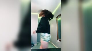 Sexy TikTok Girls: White girl got ass #3