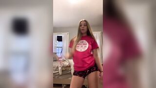 Sexy TikTok Girls: white girl can make it move #2