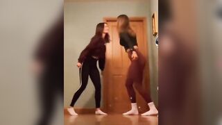 Sexy TikTok Girls: Which sister would you fuck and how♥️ Left (22) Right (18) #3