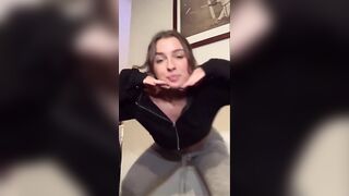 Sexy TikTok Girls: fine pawg jiggle #2