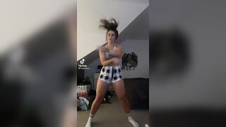 Sexy TikTok Girls: Strong slut is squating serious numbers #4