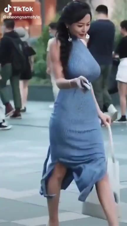 Anyone knows the busty lady id? Tiktok id is not hers.