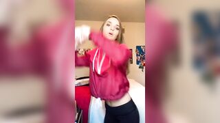 Sexy TikTok Girls: (21) slim Nebraska thot #4