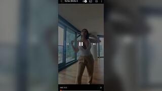 Sexy TikTok Girls: Anyone knows the sauce? May Jesus Bless him. ☺️ #2