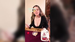 Sexy TikTok Girls: Cereal reviews @yellz0 #3