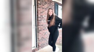 Sexy TikTok Girls: That bounce tho... #1