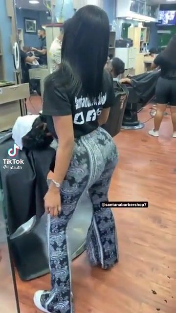 Where this barbershop @????