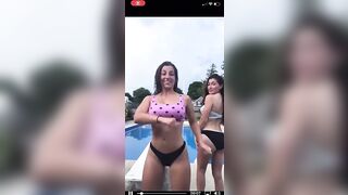 Sexy TikTok Girls: Anyone recognize her? Can’t remember her name #1
