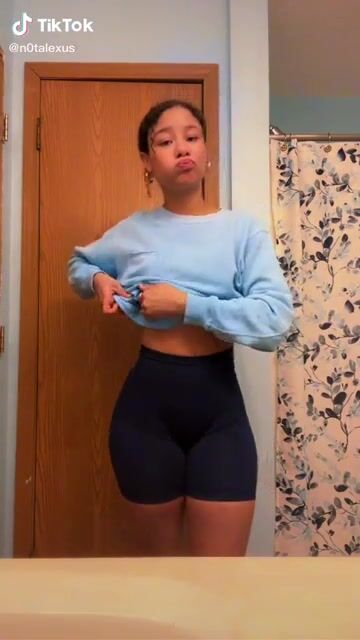 n0talexus got a dumptruck on her ????