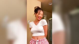 Sexy TikTok Girls: Big bouncing through the shirt #2