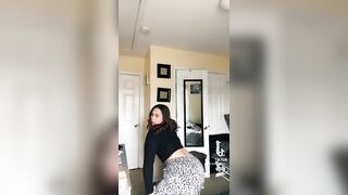 Sexy TikTok Girls: Thicc thot twerking ♥️♥️ #3