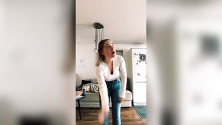 Sexy TikTok Girls: jeans just won’t go #3