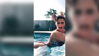 Sexy TikTok Girls: That booty is breaching #3