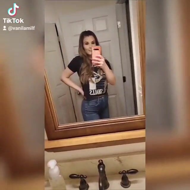 Can you pause on time? Tiktok @vanilamilf