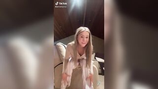 Sexy TikTok Girls: 2 balloons #2